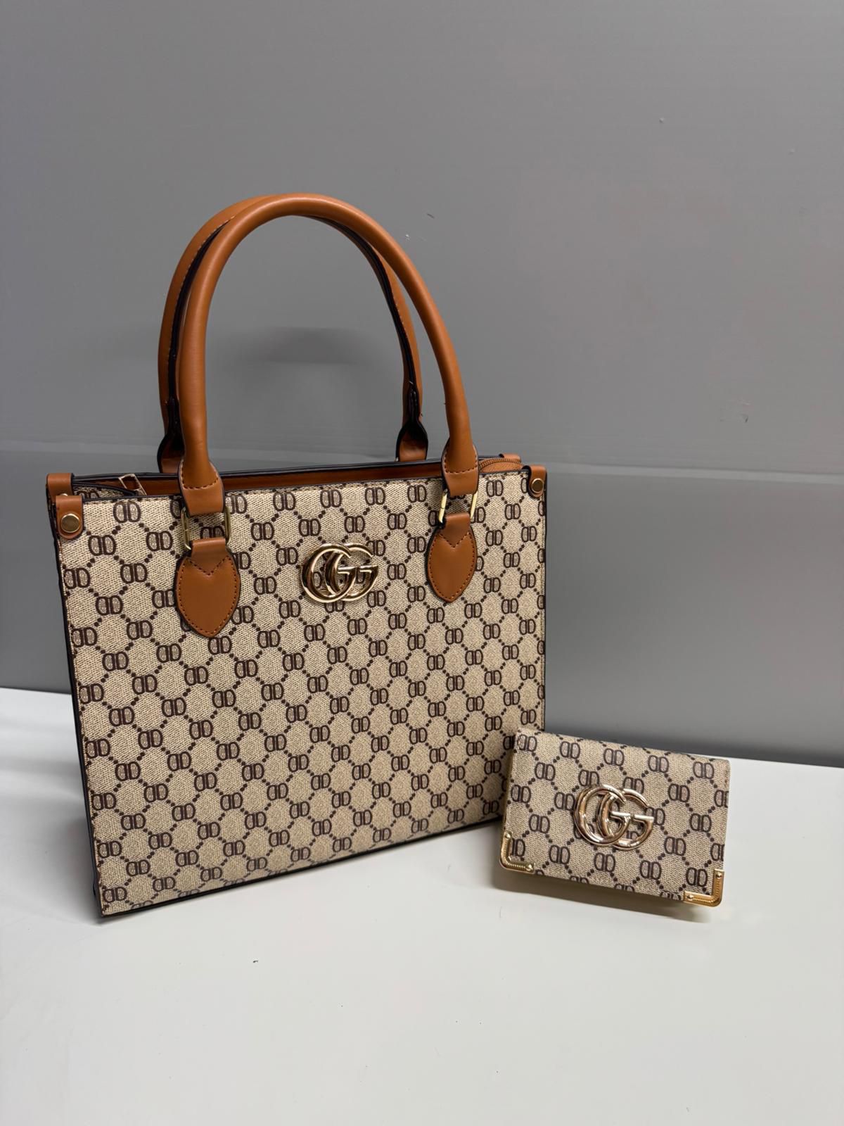 Elegant Ladies Purses & Bags