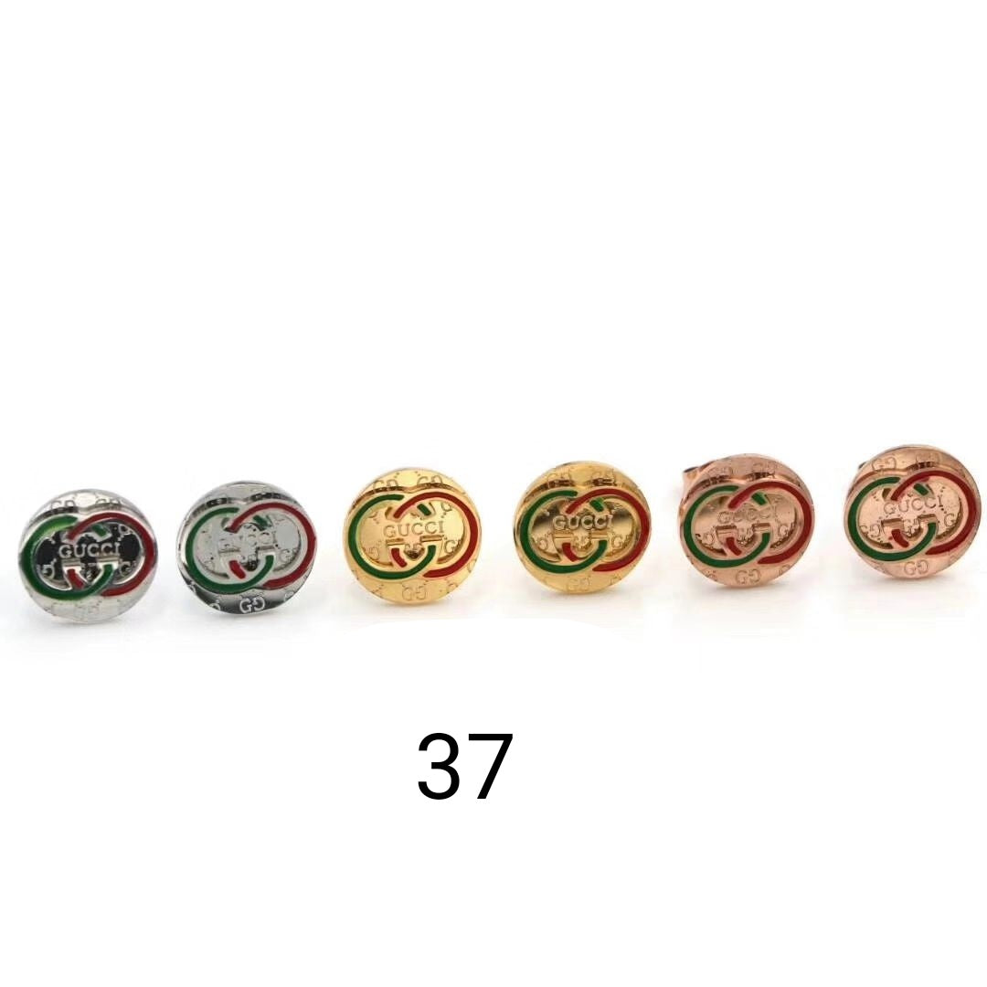 One pair of studs for ladies