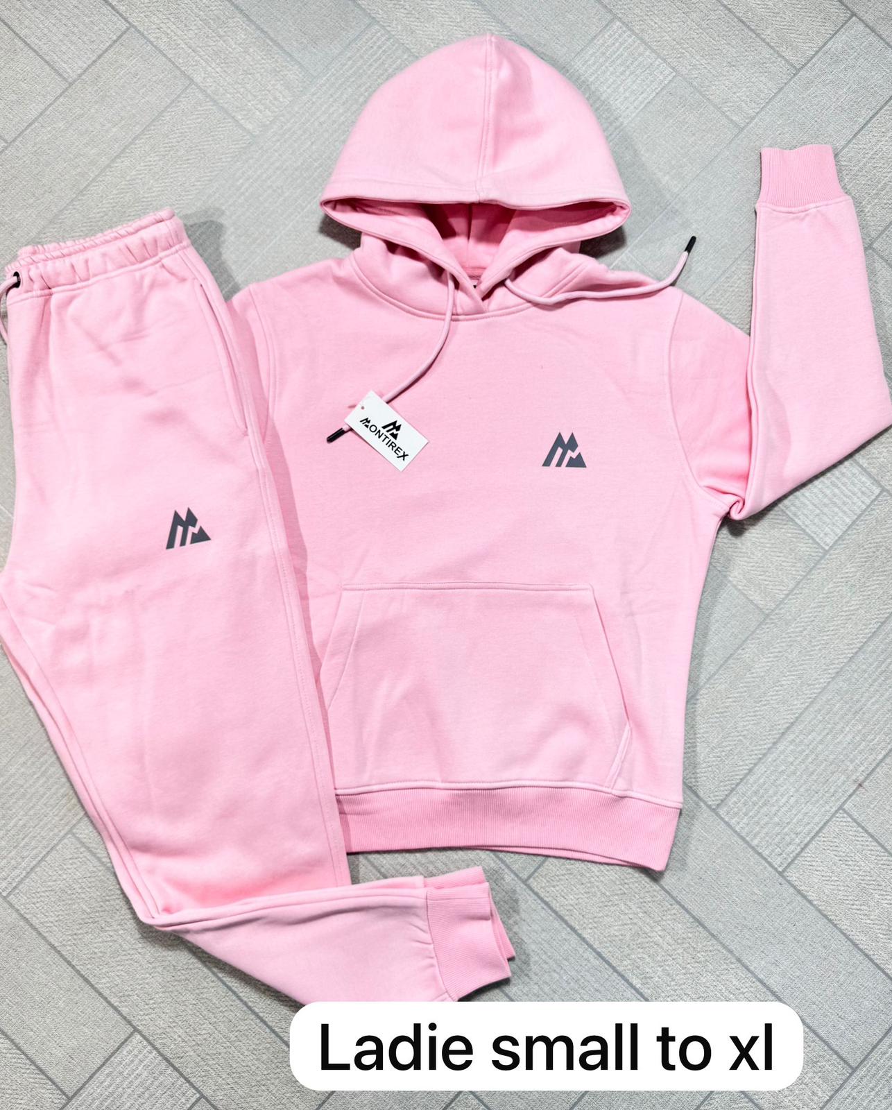 Relaxed-Soft Tracksuits