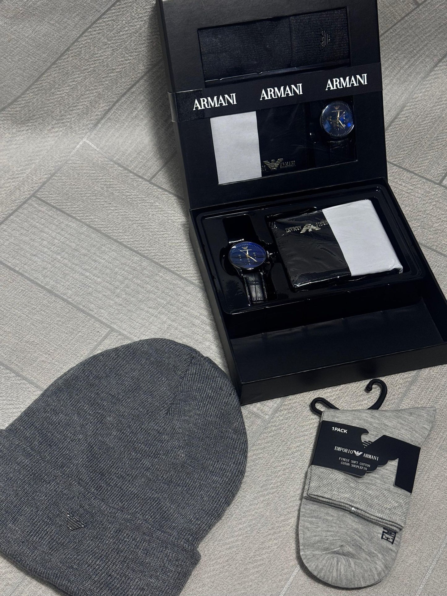 Men's branded accessories set