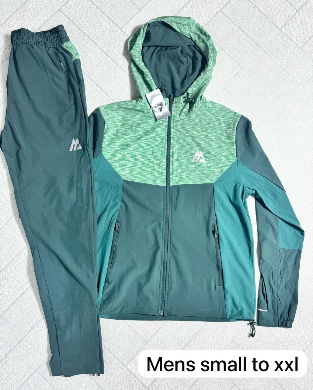Men's comfyTracksuits.