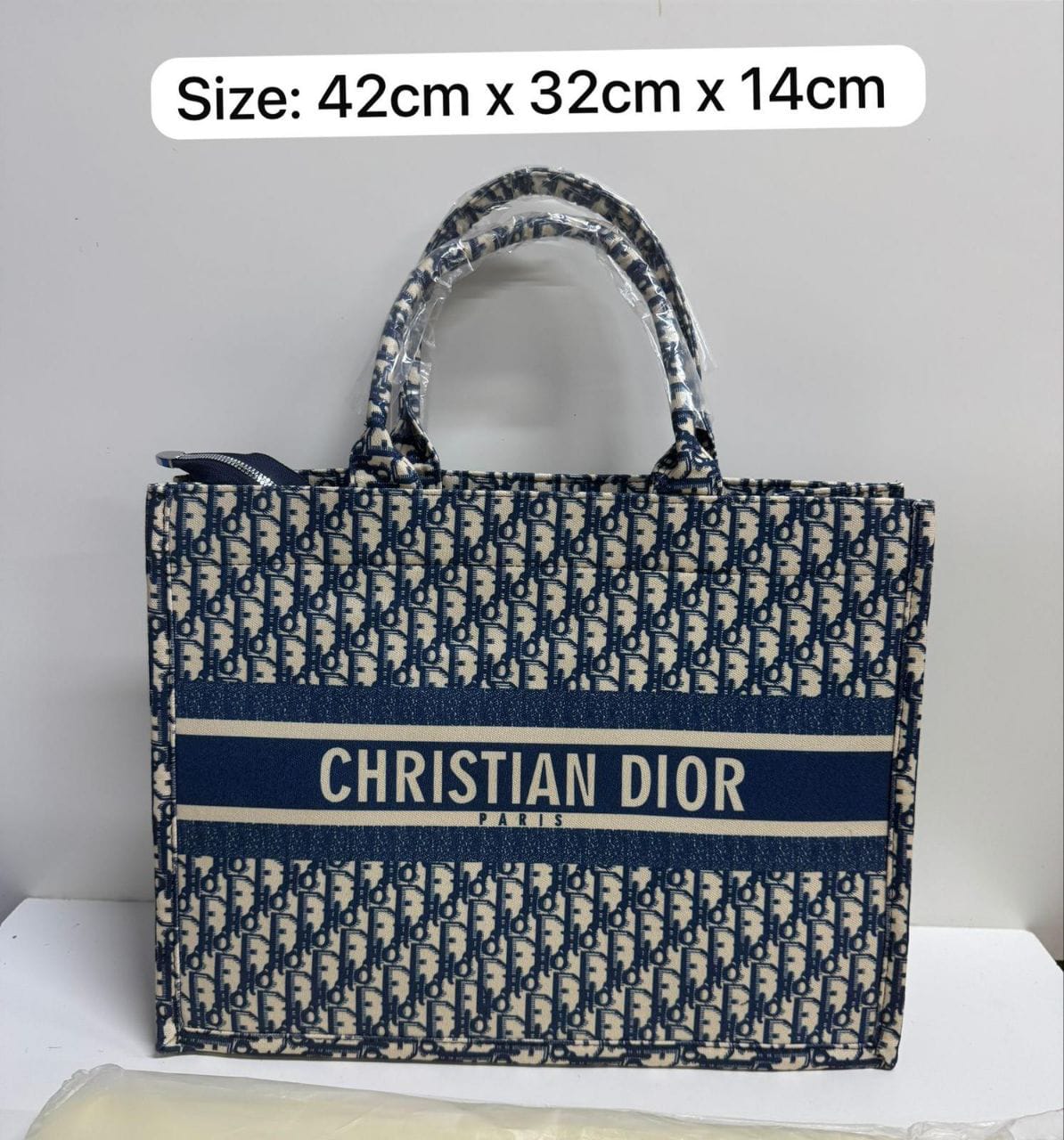 Black & White Tote Bag for ladies