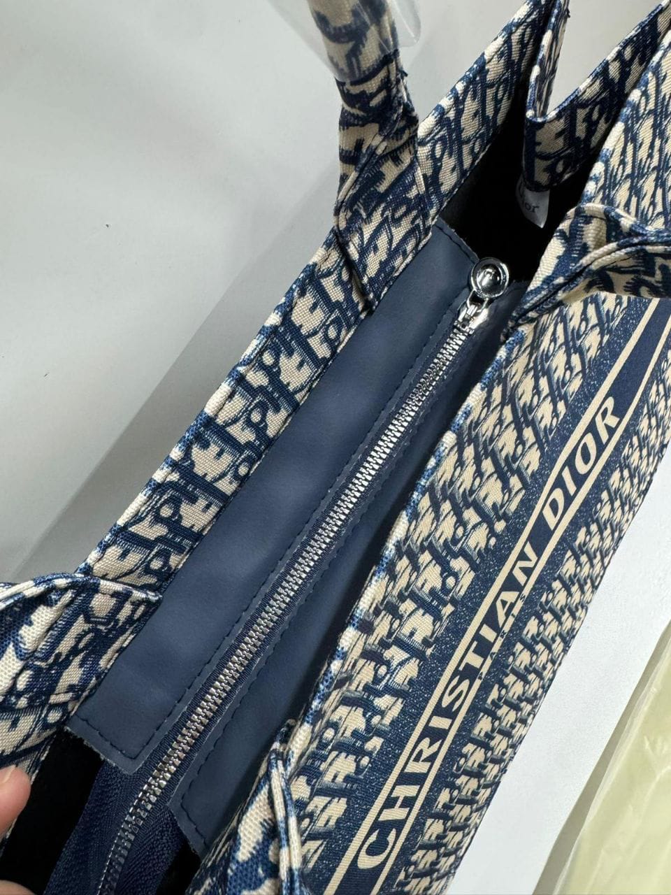 Black & White Tote Bag for ladies