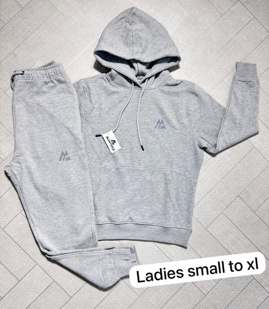 Relaxed-Soft Tracksuits