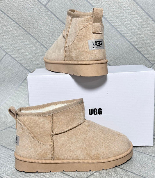 Ladies comfortable UGGS