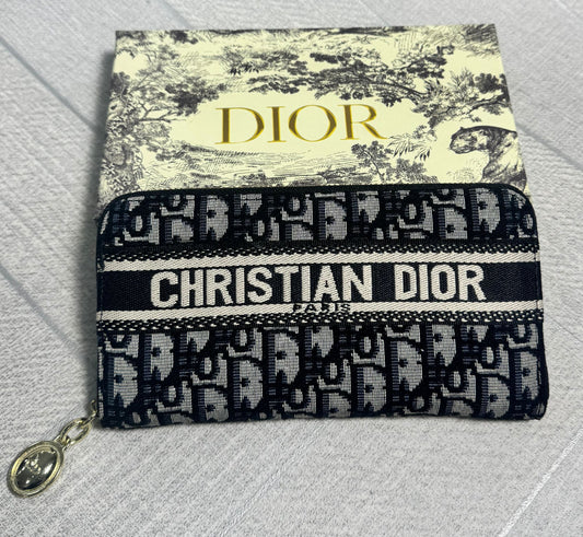 Ladies branded wallet