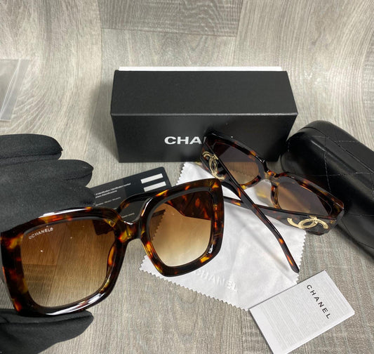 Luxury ladies glasses