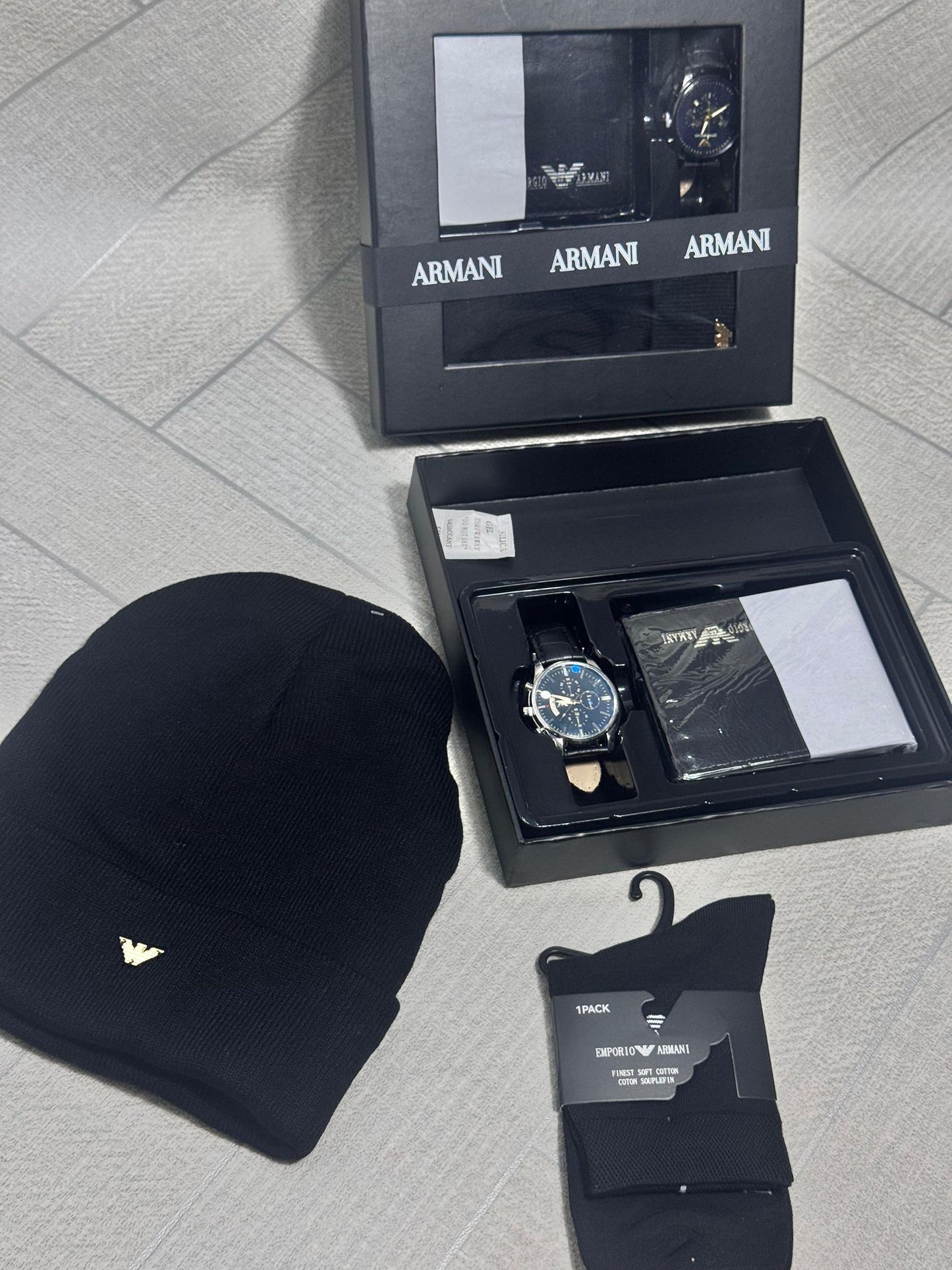 Men's branded accessories set