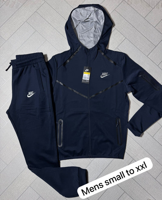 Men's good quality tracksuits