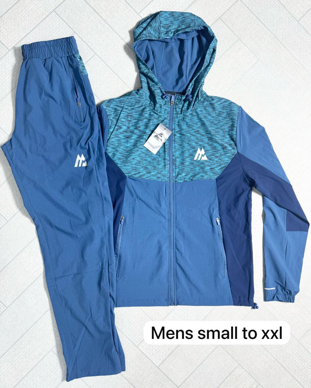 Men's comfyTracksuits.