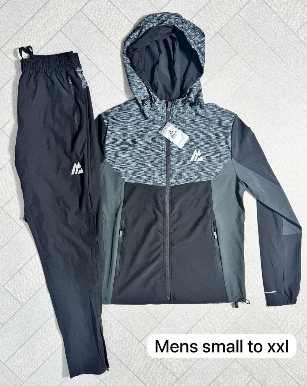 Men's comfyTracksuits.