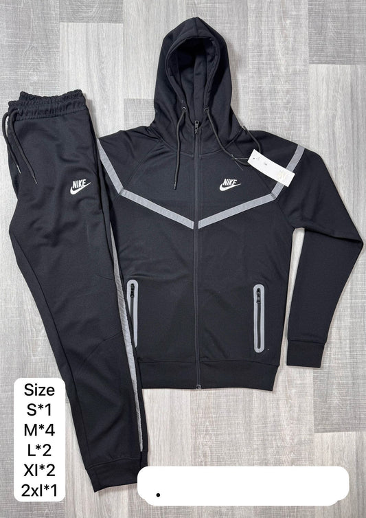 Sporty Tracksuit for Women