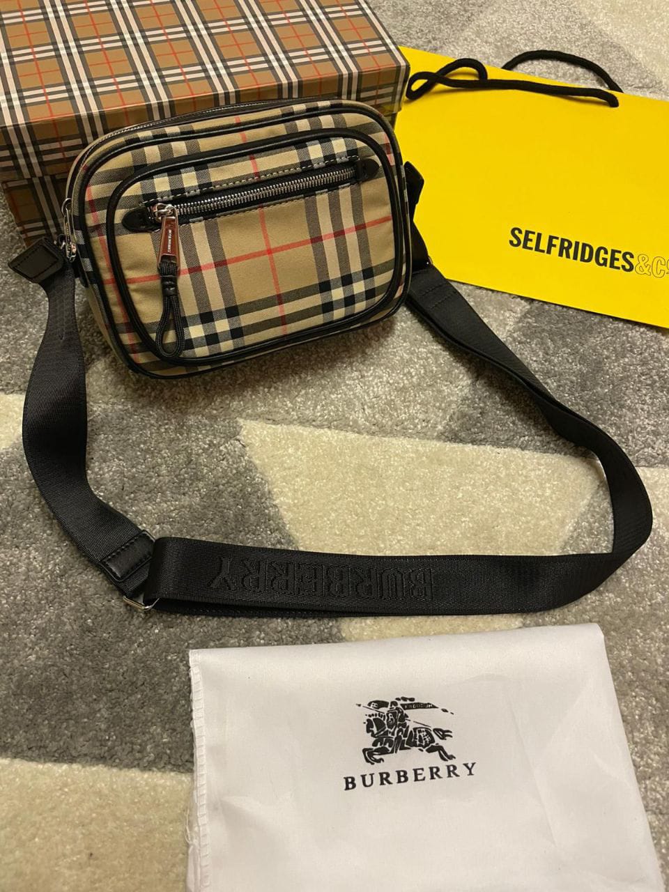 Stylish  crossbody bags for Ladies